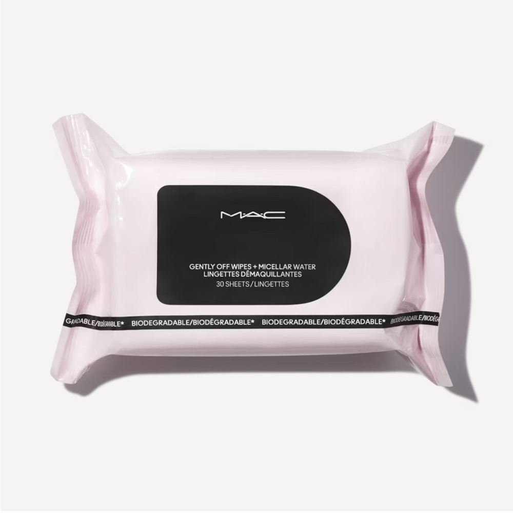 MAC Cosmetics Gentle Off Wipes - Picture 2 of 4